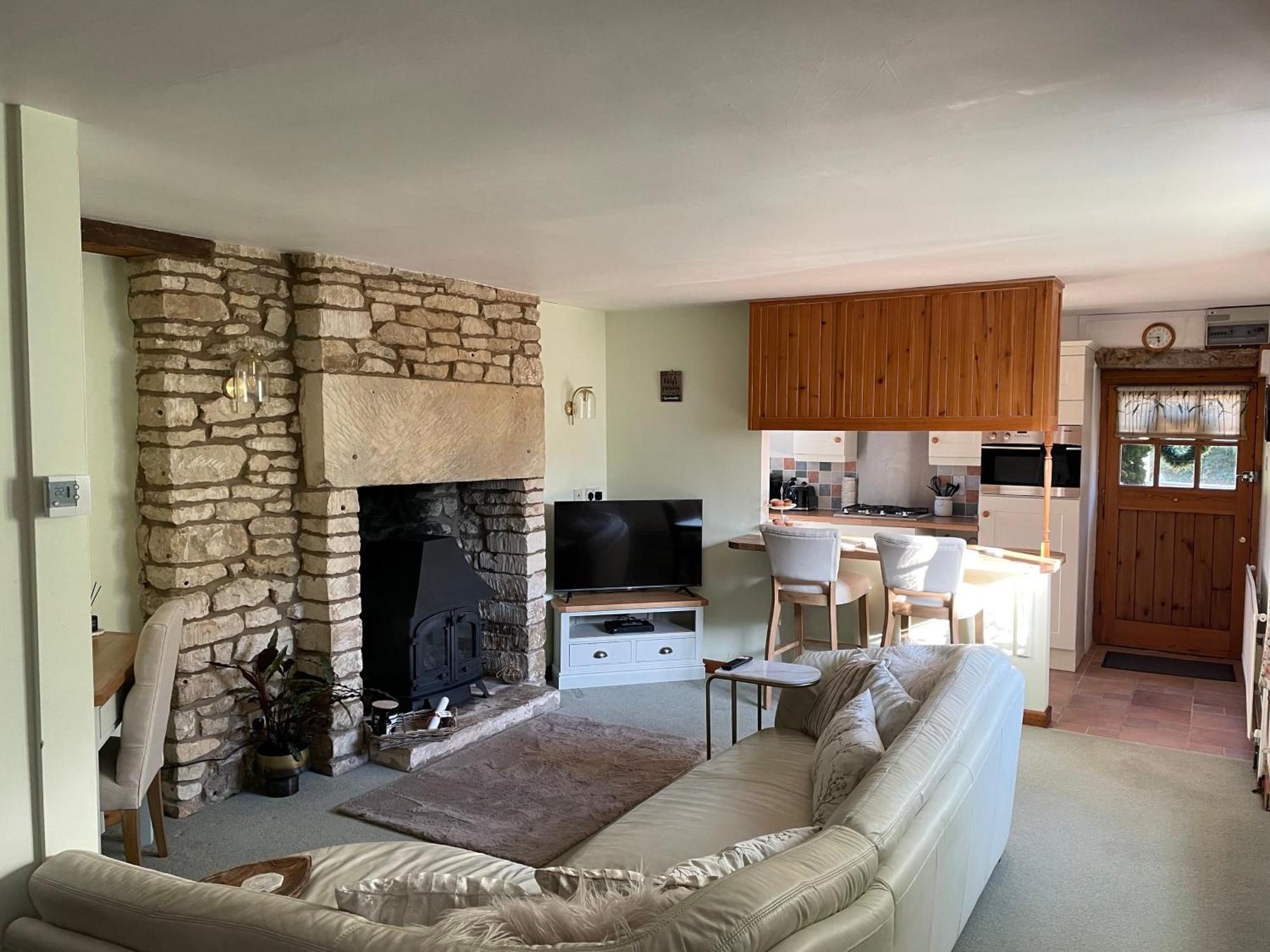 Cupcake Cottage: Quintessential Cotswold * Nailsworth