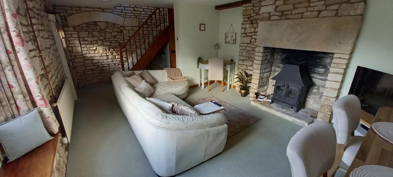 Cupcake Cottage: Quintessential Cotswold * Nailsworth